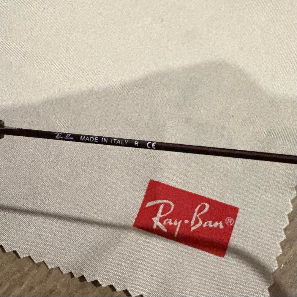 Ray-Ban Women’s Sunglasses - Picture 5 of 5